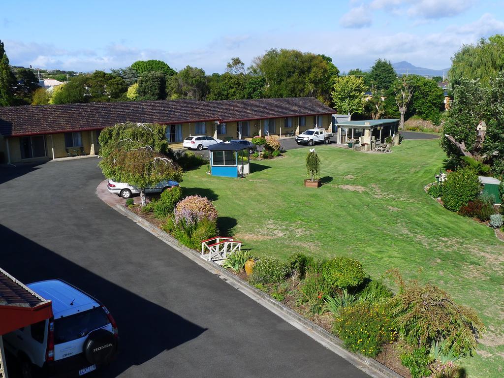 Willaway Motel Apartments Ulverstone Exterior foto